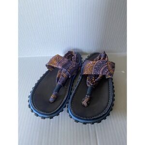 Gumbies Slingback 6/7 Womens Recycled Sole Exploring Sandals Aztec Pattern